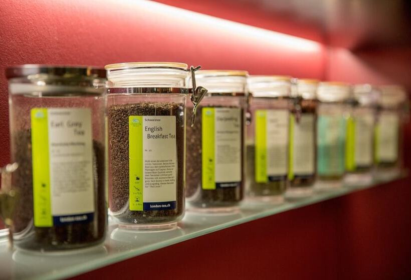 Dasbreitehotel Am Rhein