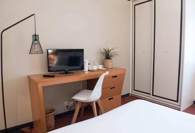 فندق De Jouvence