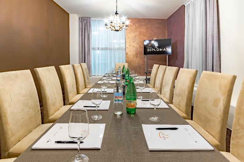 בית מלון כפרי Diplomat