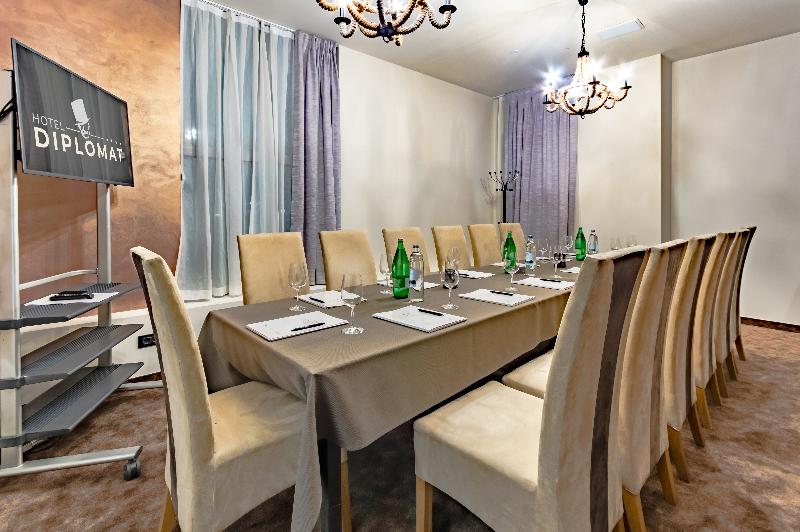 בית מלון כפרי Diplomat