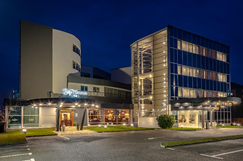 בית מלון כפרי Diplomat