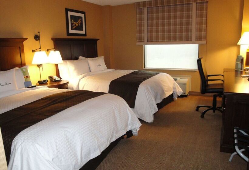 هتل Doubletree By Hilton Cincinnati Airport