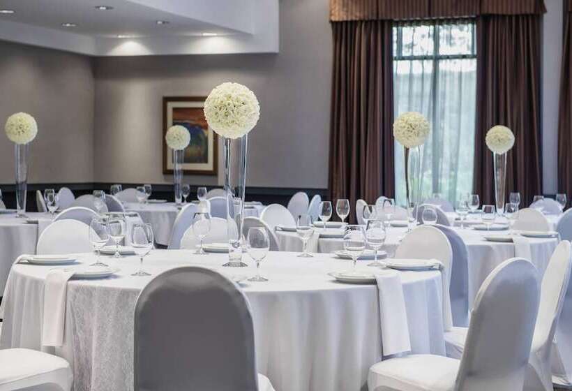 酒店 Fairfield Inn & Suites By Marriott Kelowna