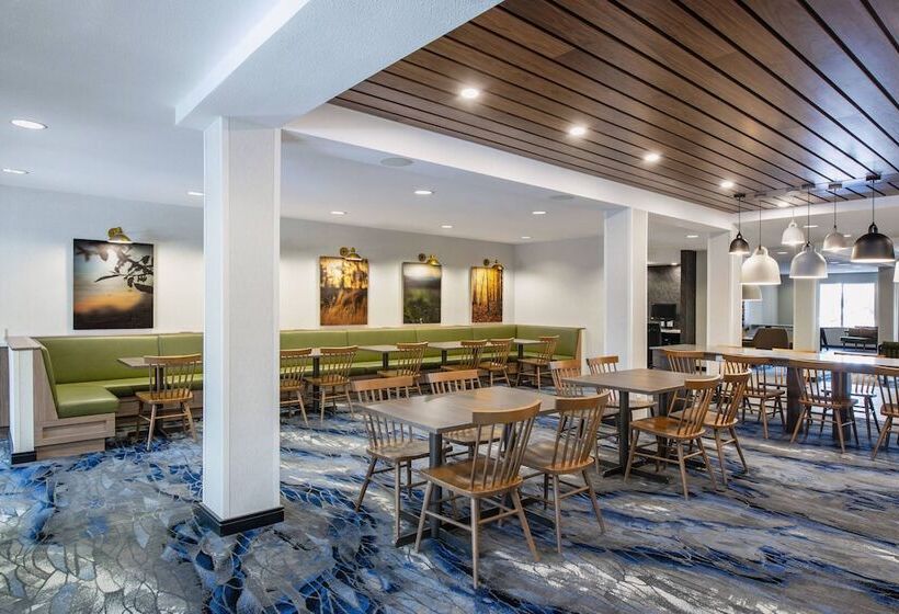 酒店 Fairfield Inn & Suites By Marriott Kelowna