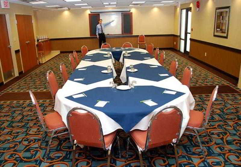 酒店 Fairfield Inn & Suites By Marriott Kelowna