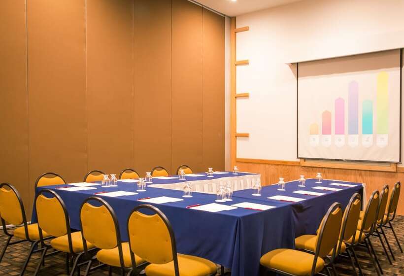 호텔 Fiesta Inn Culiacan