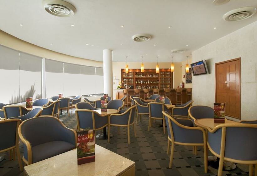 בית מלון כפרי Fiesta Inn Mexicali