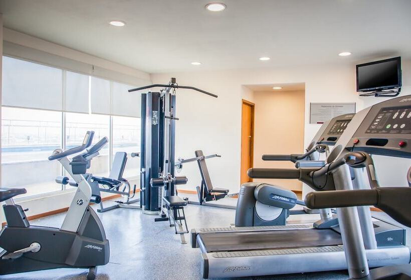 酒店 Fiesta Inn Monterrey Fundidora