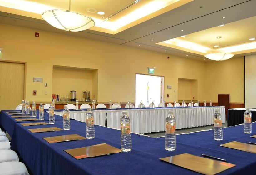 فندق Fiesta Inn Nogales