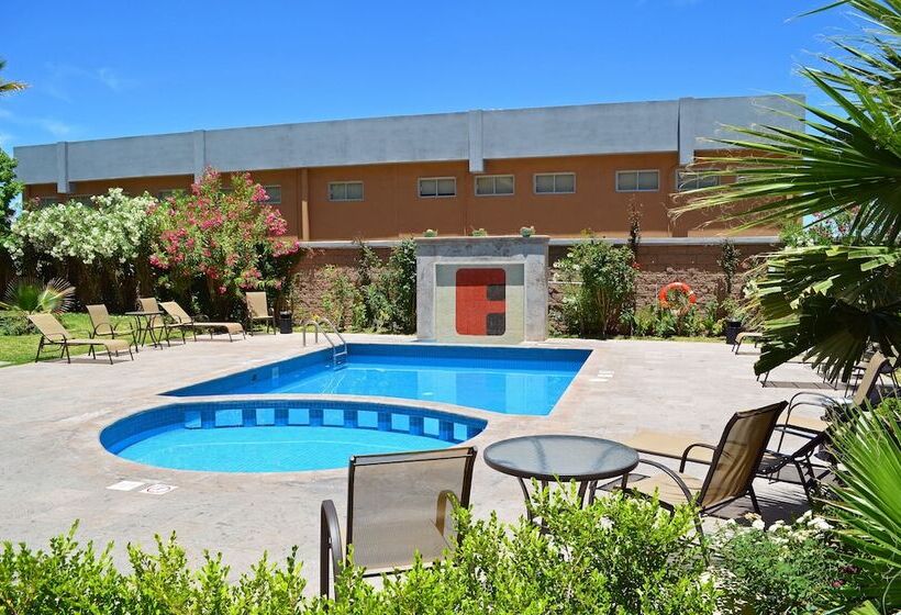 فندق Fiesta Inn Nogales