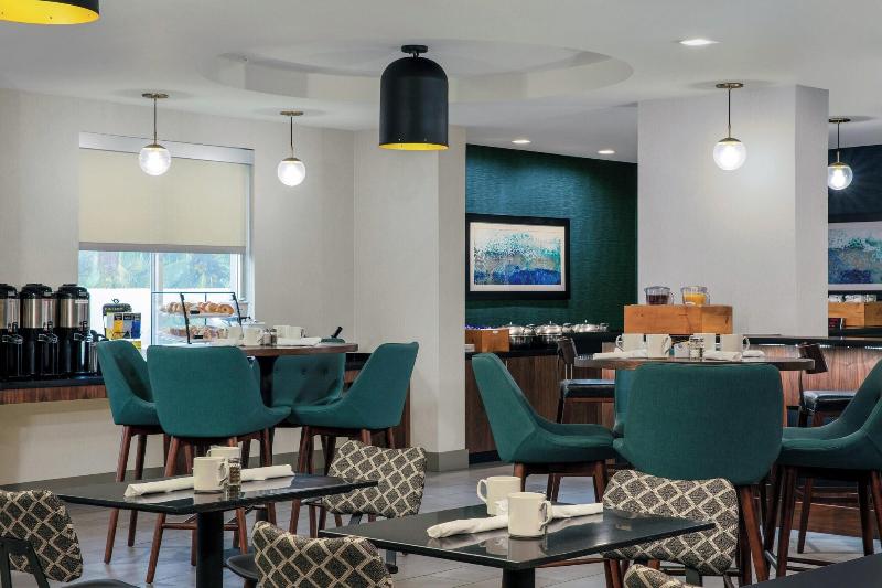 هتل Four Points By Sheraton Fort Lauderdale Airport  Dania Beach