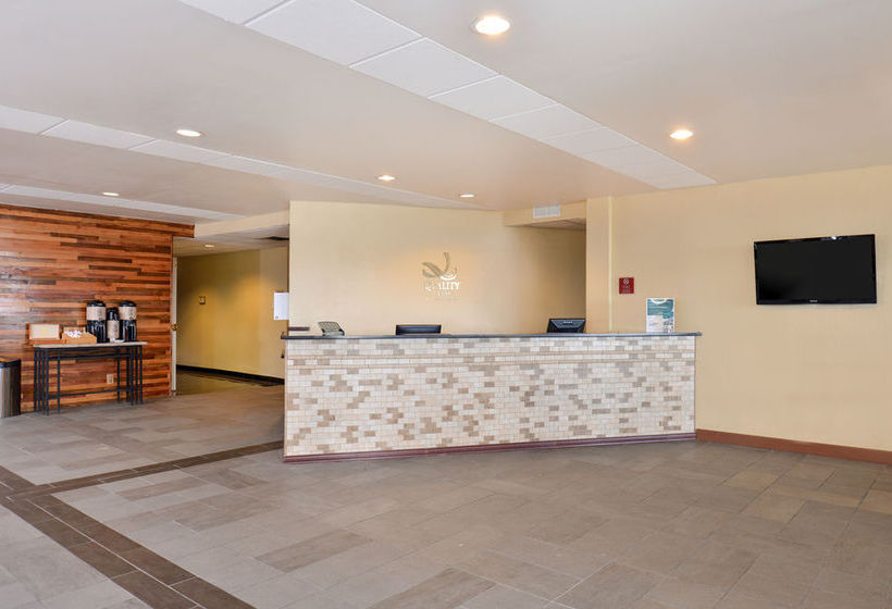 בית מלון כפרי Quality Inn Oklahoma City Airport