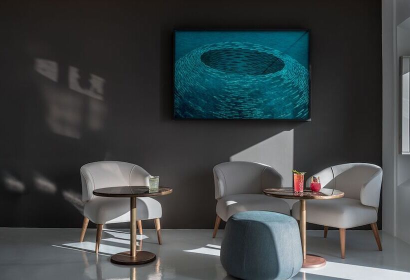 Grace Hotel, Auberge Resorts Collection