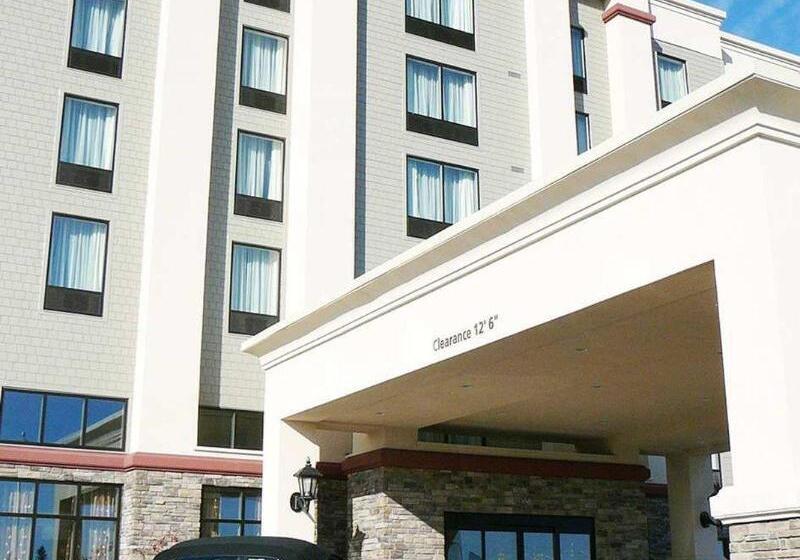 فندق Hampton Inn & Suites By Hilton Moncton