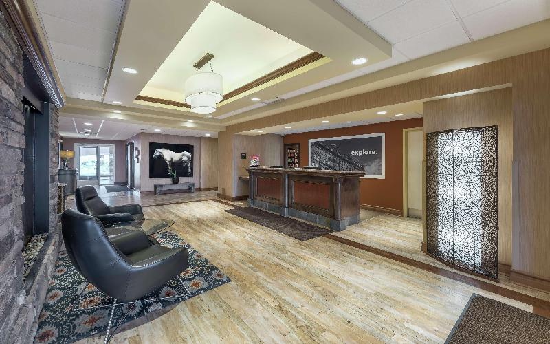 فندق Hampton Inn & Suites By Hilton Moncton