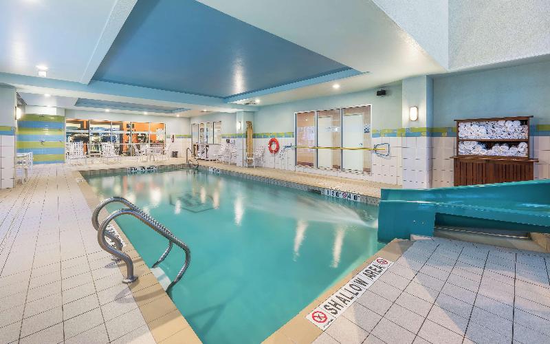 فندق Hampton Inn & Suites By Hilton Moncton