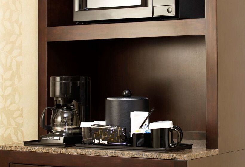 هتل Hilton Garden Inn Albany