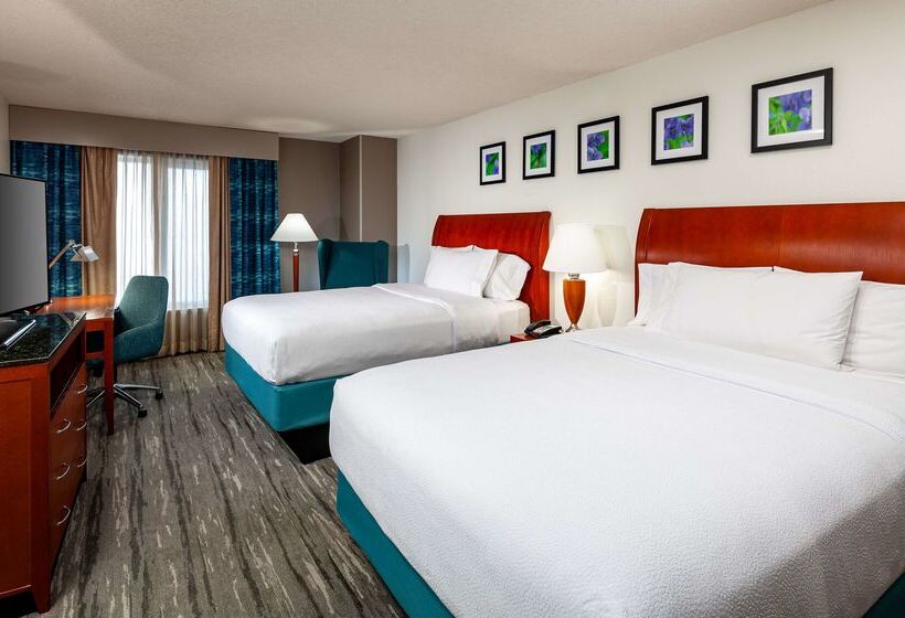 هتل Hilton Garden Inn Chicago O Hare Airport