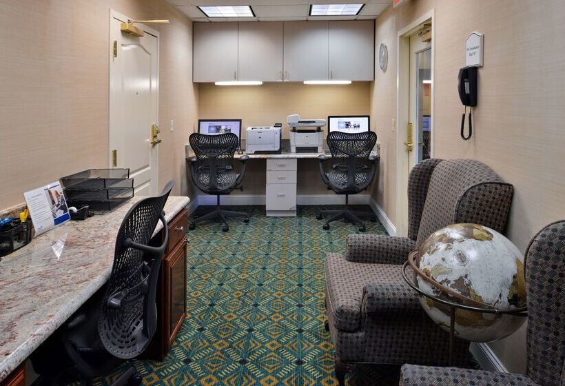 فندق Hilton Garden Inn Columbia