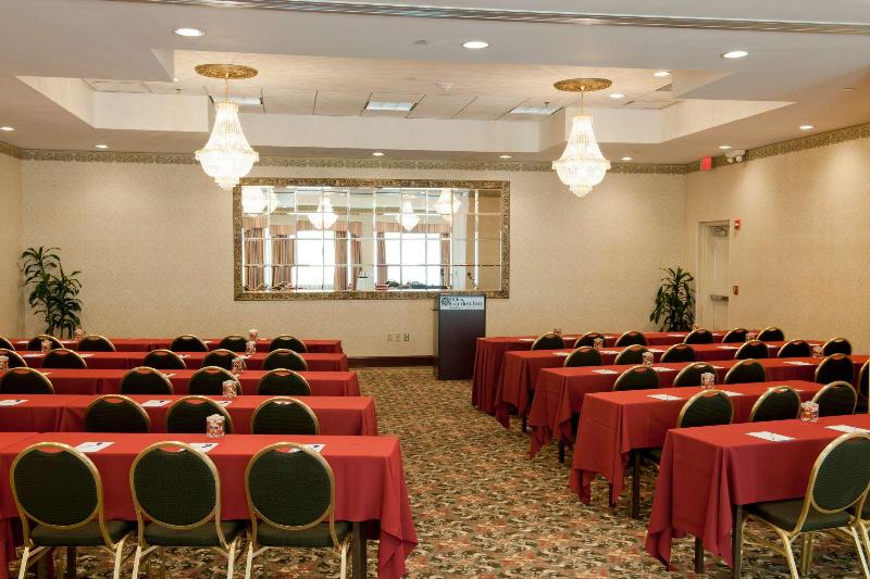 酒店 Hilton Garden Inn Fairfax