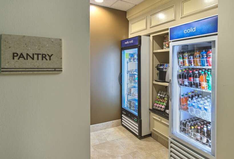 Отель Hilton Garden Inn Huntsville/space Center