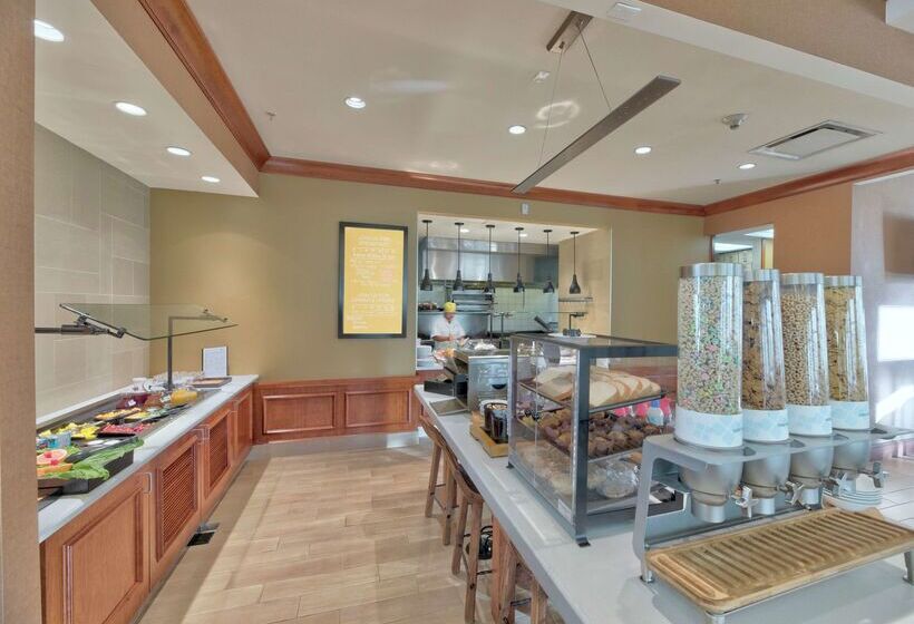 Отель Hilton Garden Inn Laramie