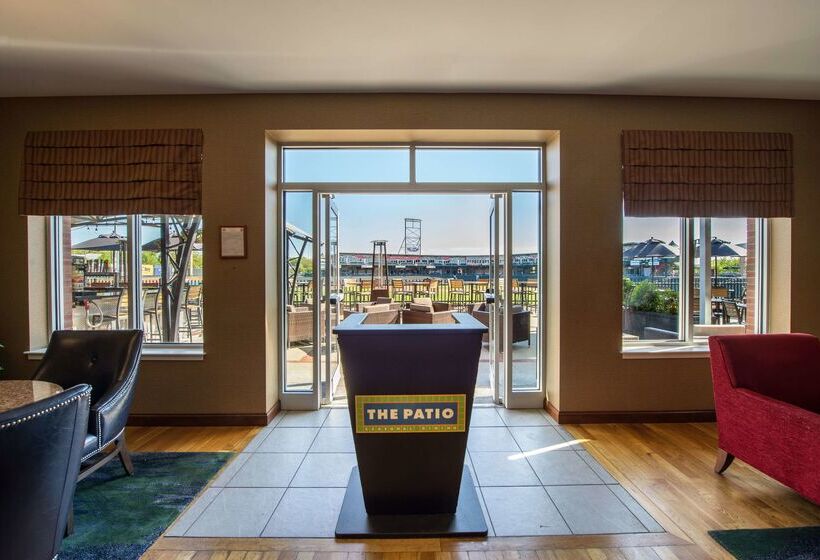 هتل Hilton Garden Inn Manchester Downtown