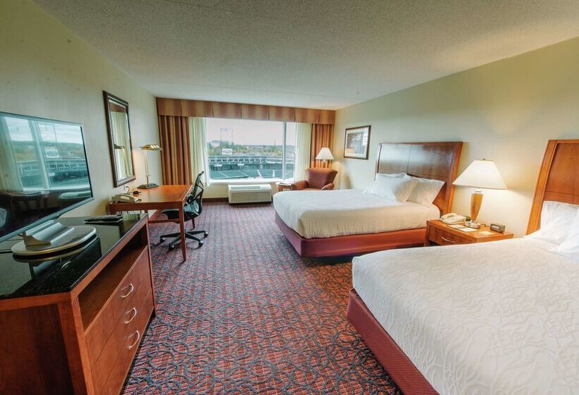 هتل Hilton Garden Inn Manchester Downtown