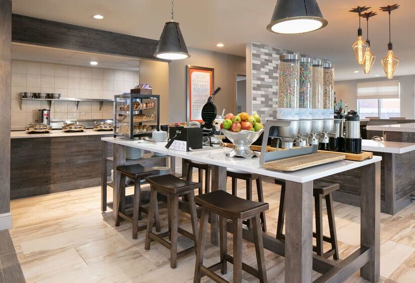 هتل Hilton Garden Inn Omaha West