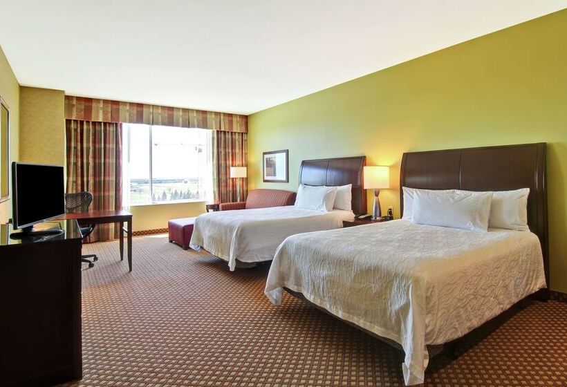 Отель Hilton Garden Inn Ottawa Airport