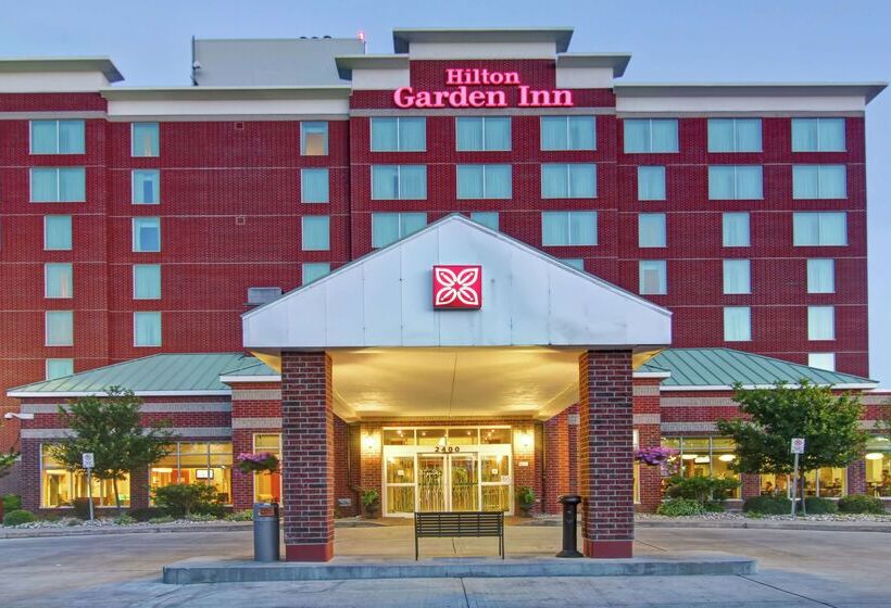Отель Hilton Garden Inn Ottawa Airport