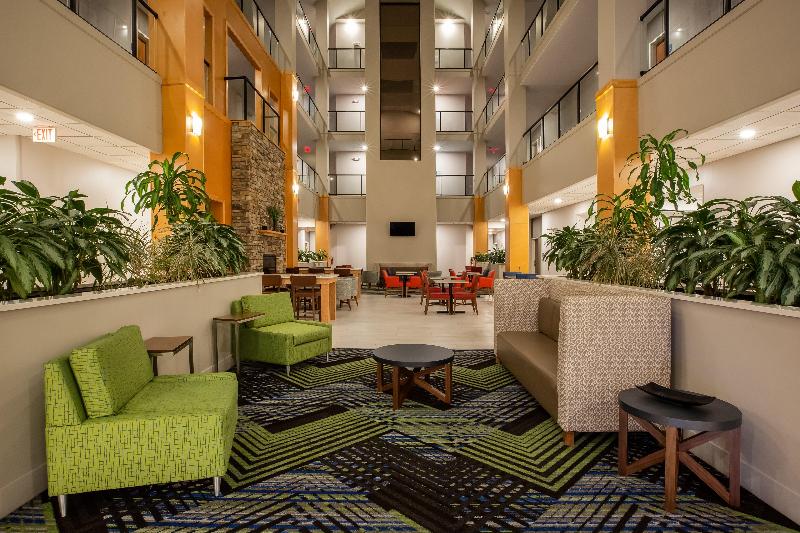 Holiday Inn Express Hotel & Suites Fairburn By Ihg