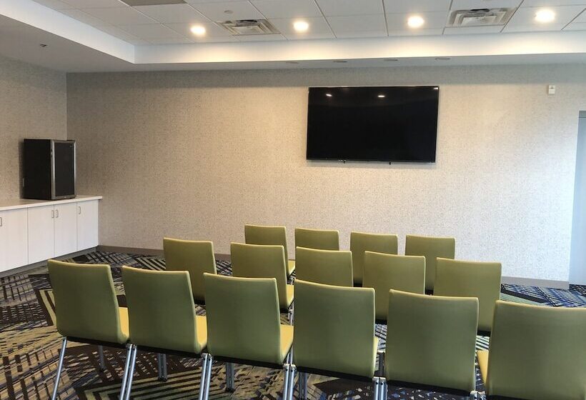 酒店 Holiday Inn Express & Suites Halifax Airport, An Ihg