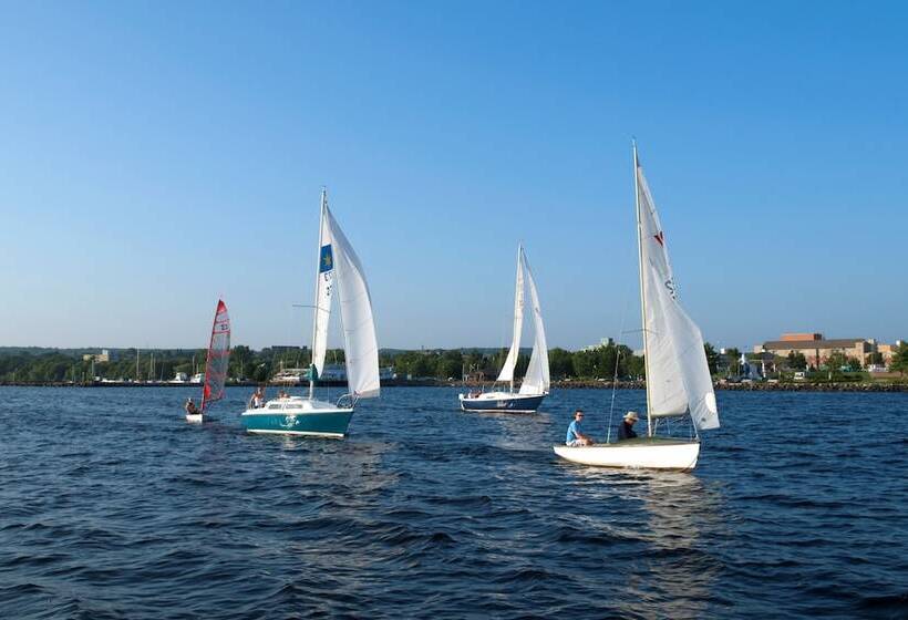 Holiday Inn Express Hotel & Suites North Bay, An Ihg