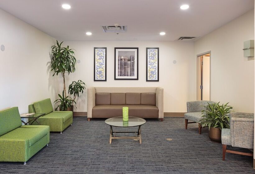 فندق Holiday Inn Express & Suites   Belleville, An Ihg