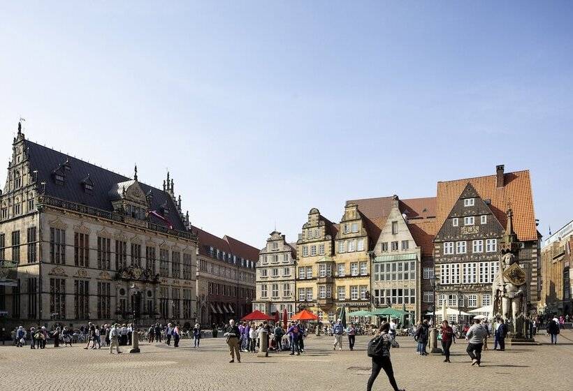 هتل Holiday Inn Express Bremen Airport, An Ihg