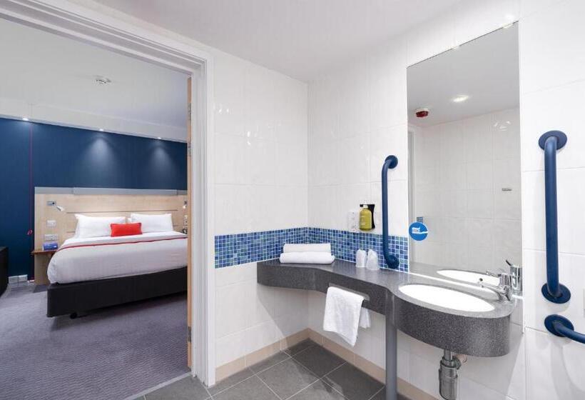 Отель Holiday Inn Express Burnley M65 Jct 10, An Ihg