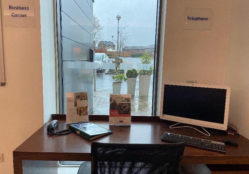 Отель Holiday Inn Express Burnley M65 Jct 10, An Ihg