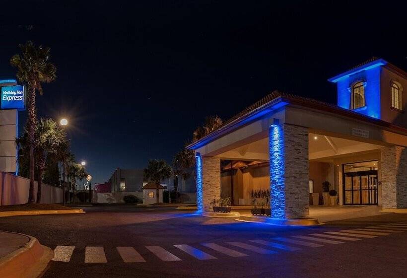 هتل Holiday Inn Express Chihuahua, An Ihg