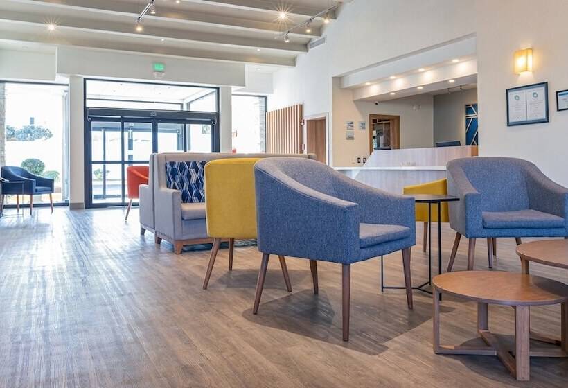 هتل Holiday Inn Express Chihuahua, An Ihg