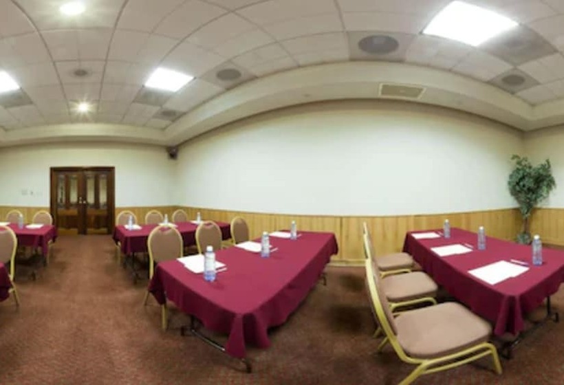 هتل Holiday Inn Express Chihuahua, An Ihg