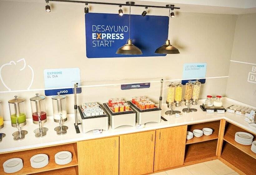 هتل Holiday Inn Express Chihuahua, An Ihg