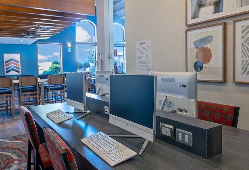 هتل Holiday Inn Express Chihuahua, An Ihg