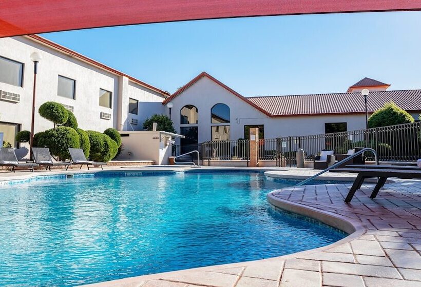 هتل Holiday Inn Express Chihuahua, An Ihg