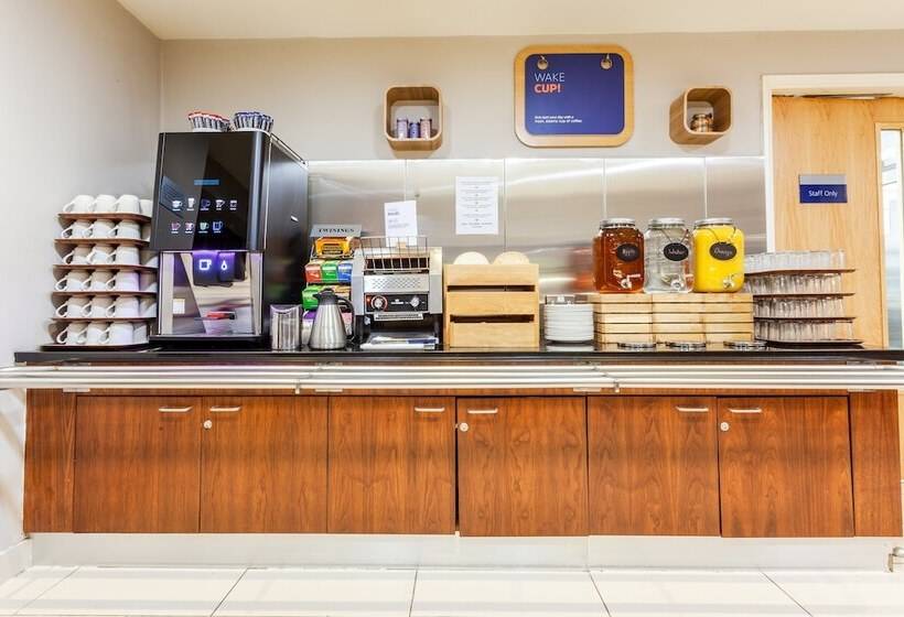 בית מלון כפרי Holiday Inn Express Edinburgh – Royal Mile, An Ihg