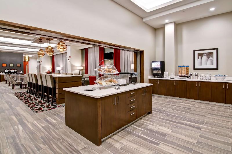 فندق Holiday Inn Express Grande Prairie, An Ihg