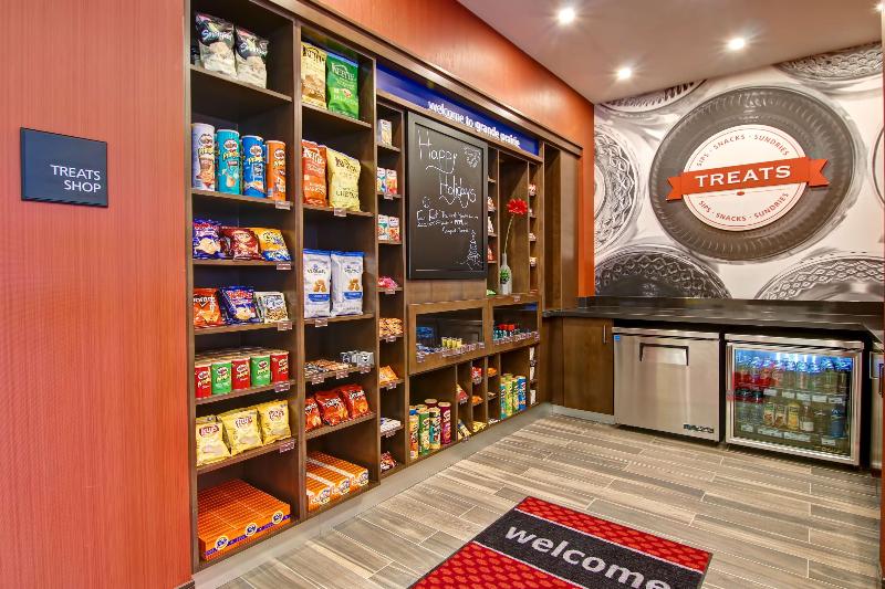 فندق Holiday Inn Express Grande Prairie, An Ihg