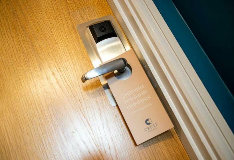 فندق Knowsley Inn & Lounge