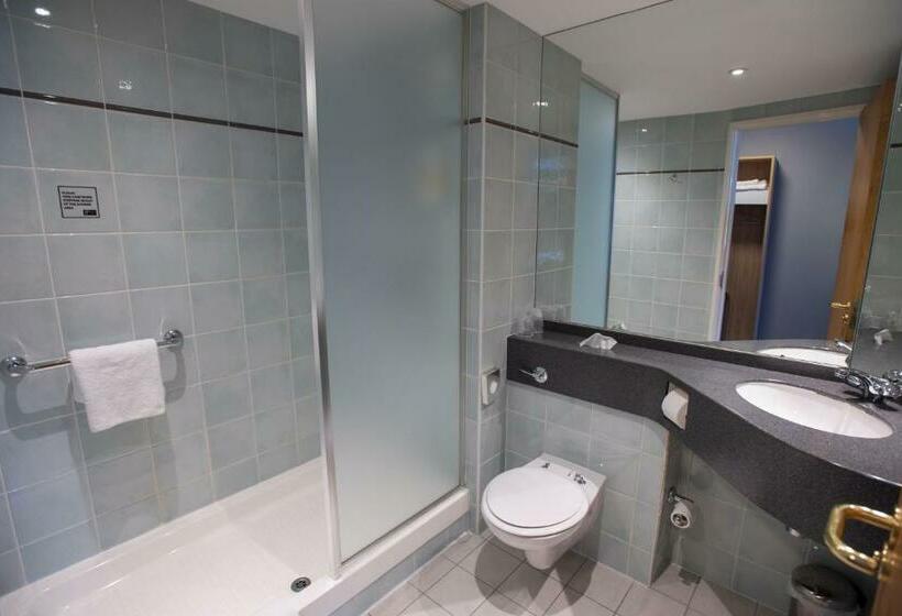 فندق Knowsley Inn & Lounge