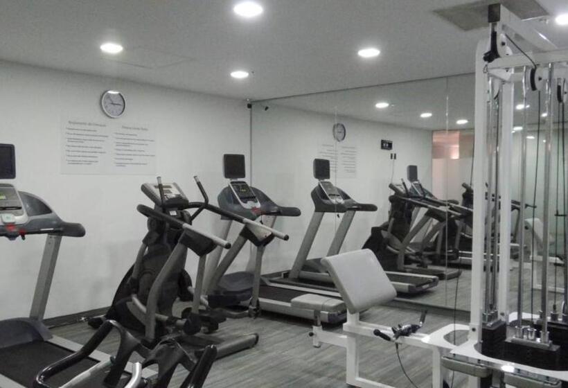 ホテル Holiday Inn Express Mexico Santa Fe By Ihg